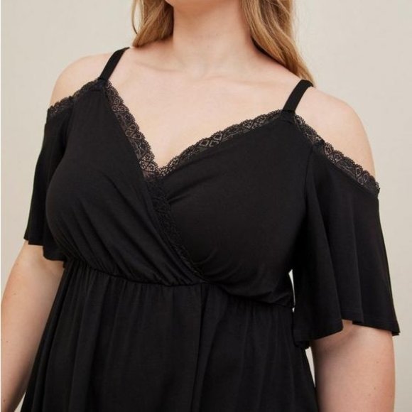 Women’s Torrid 0 Black Babydoll Super Soft Surplice Lace Trim Cold Shoulder Top - Picture 4 of 15